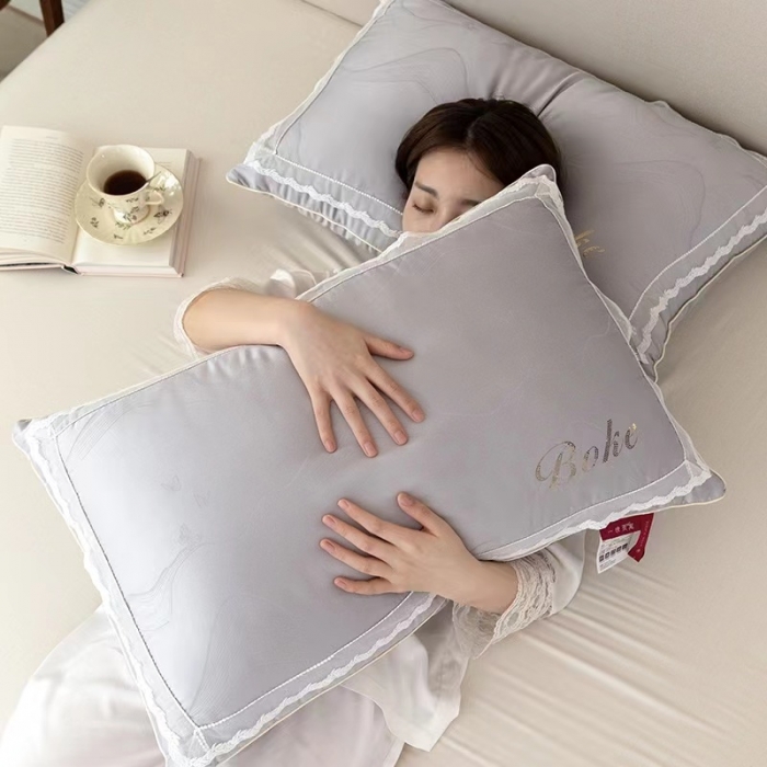 91家纺网 家纺一手货源 找家纺 拾光 2023新款一晚燕窝亲肤枕枕头枕芯系列 黎空灰