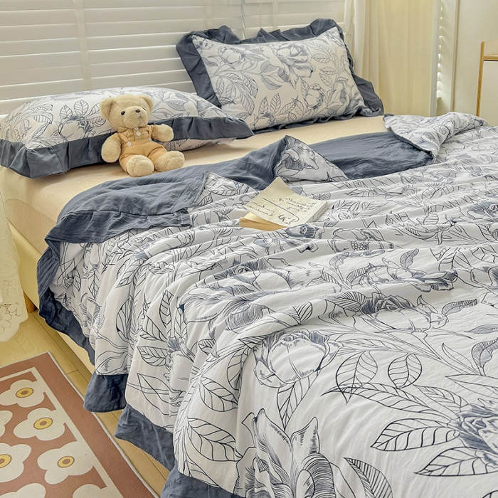 91家纺网 家纺一手货源 找家纺 星巴K 2023新款仙女款荷叶边水洗棉夏被韩版夏凉被空调被 山茶花