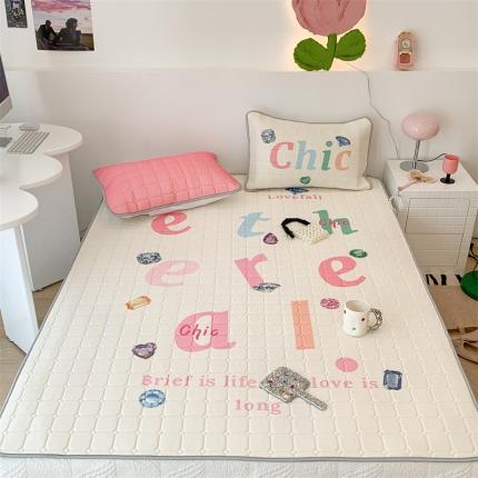 91家纺网 家纺一手货源 找家纺 （总）昔可 2023新款方块绗缝乳胶凉席三件套Chic风