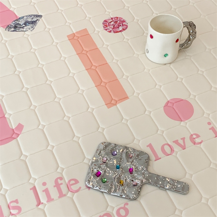 91家纺网 家纺一手货源 找家纺 昔可 2023新款方块绗缝乳胶凉席三件套Chic风 chic钻石