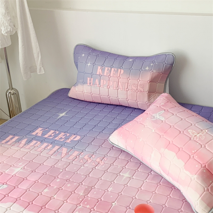 91家纺网 家纺一手货源 找家纺 昔可 2023新款方块绗缝乳胶凉席三件套Chic风 唯美云海