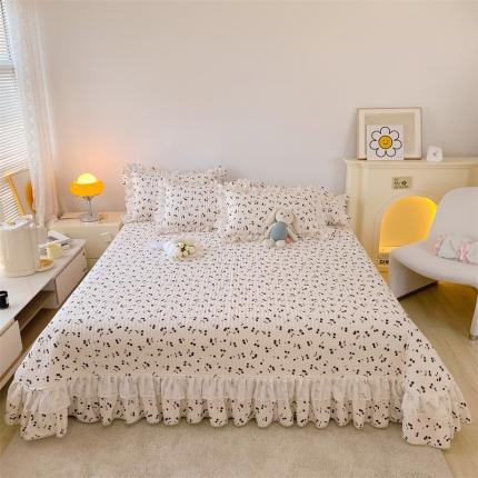 91家纺网 家纺一手货源 找家纺 宜凡 2023新款全棉双层花边床盖三件套系列 紫樱桃