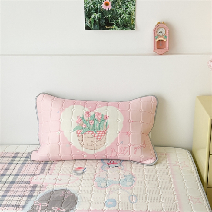 91家纺网 家纺一手货源 找家纺 昔可 2023新款方块绗缝乳胶凉席芭蕾风 手帐芭蕾女孩