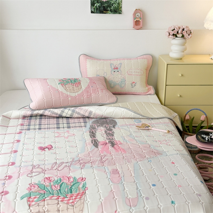 91家纺网 家纺一手货源 找家纺 昔可 2023新款方块绗缝乳胶凉席芭蕾风 手帐芭蕾女孩