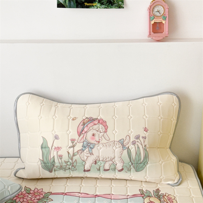 91家纺网 家纺一手货源 找家纺 （总）昔可 2023新款方块绗缝乳胶凉席复古风