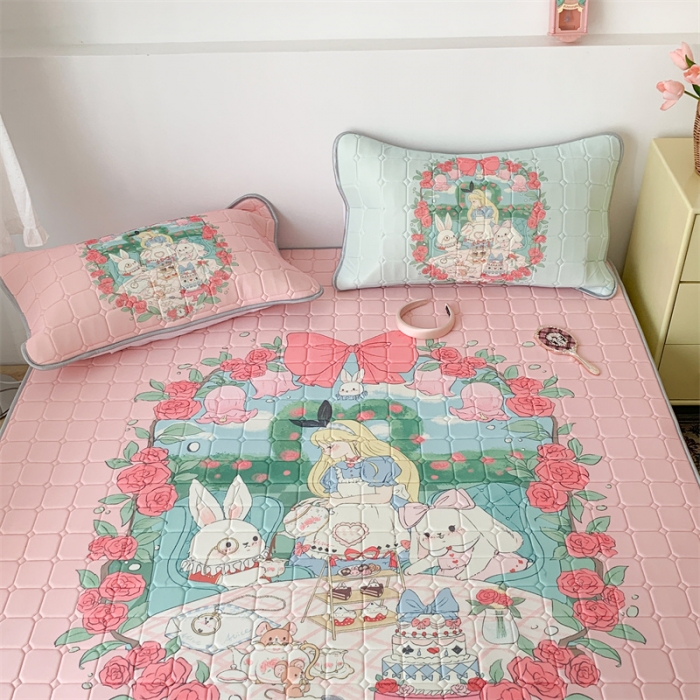 91家纺网 家纺一手货源 找家纺 昔可 2023新款方块绗缝乳胶凉席复古风 复古爱丽丝下午茶