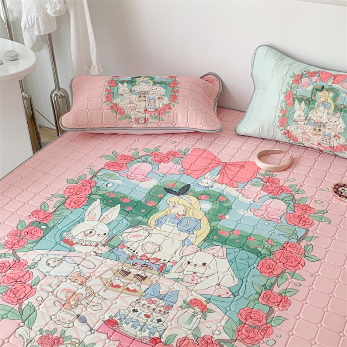 91家纺网 家纺一手货源 找家纺 昔可 2023新款方块绗缝乳胶凉席复古风 复古爱丽丝下午茶