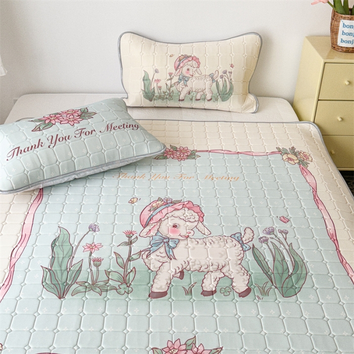 91家纺网 家纺一手货源 找家纺 昔可 2023新款方块绗缝乳胶凉席复古风 复古羊驼