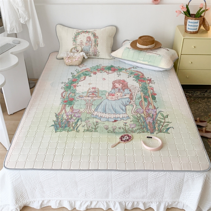 91家纺网 家纺一手货源 找家纺 昔可 2023新款方块绗缝乳胶凉席复古风 英式花园女孩