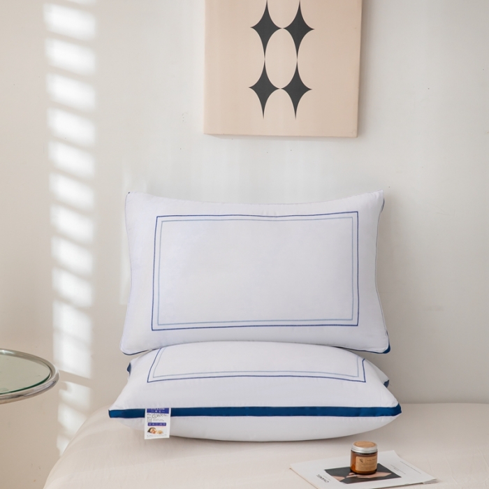 91家纺网 家纺一手货源 找家纺 拾光 2023新款绣花全棉立体高端双边边框酒店枕芯全棉欧式纤丝蓝边中枕