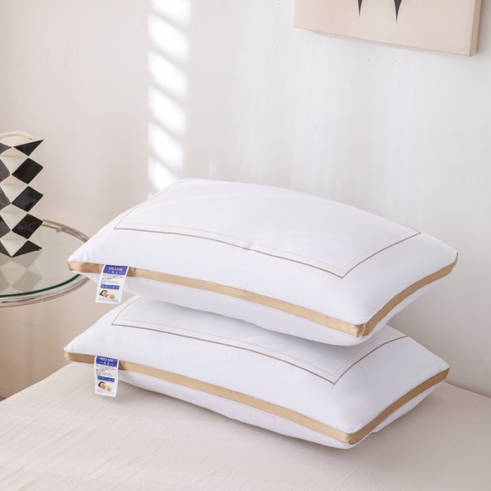 91家纺网 家纺一手货源 找家纺 拾光 2023新款绣花全棉立体高端双边边框酒店枕芯全棉欧式纤丝金边低枕