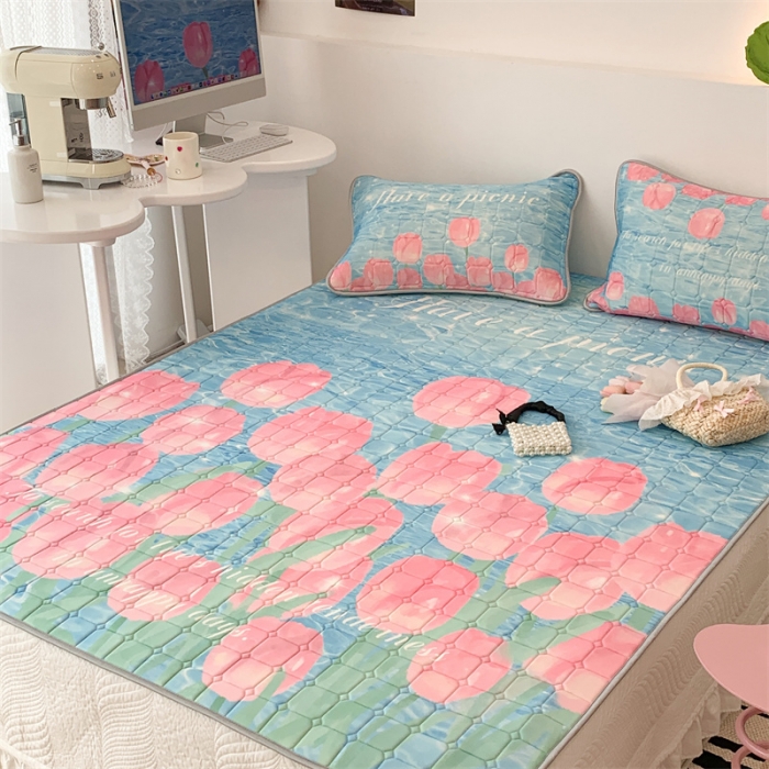 91家纺网 家纺一手货源 找家纺 （总）昔可 2023新款方块绗缝乳胶凉席花花系列