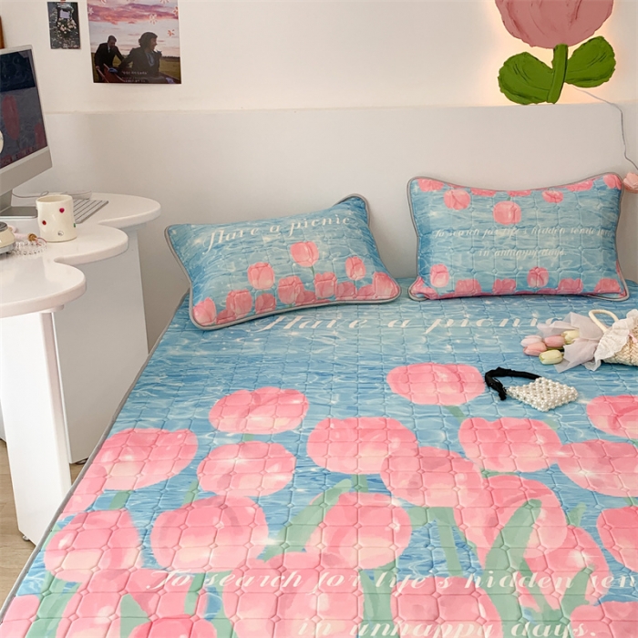 91家纺网 家纺一手货源 找家纺 昔可 2023新款方块绗缝乳胶凉席花花系列 湖边郁金香