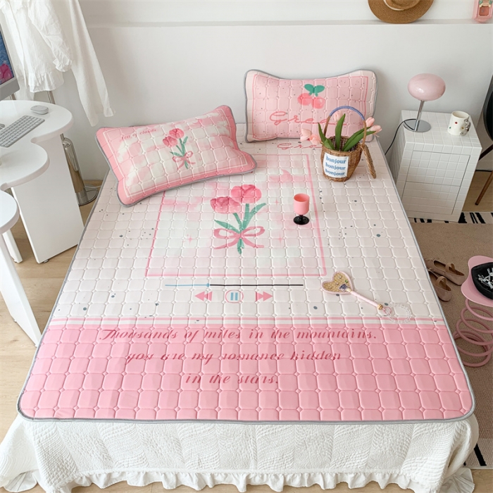 91家纺网 家纺一手货源 找家纺 昔可 2023新款方块绗缝乳胶凉席花花系列 郁金香播放器