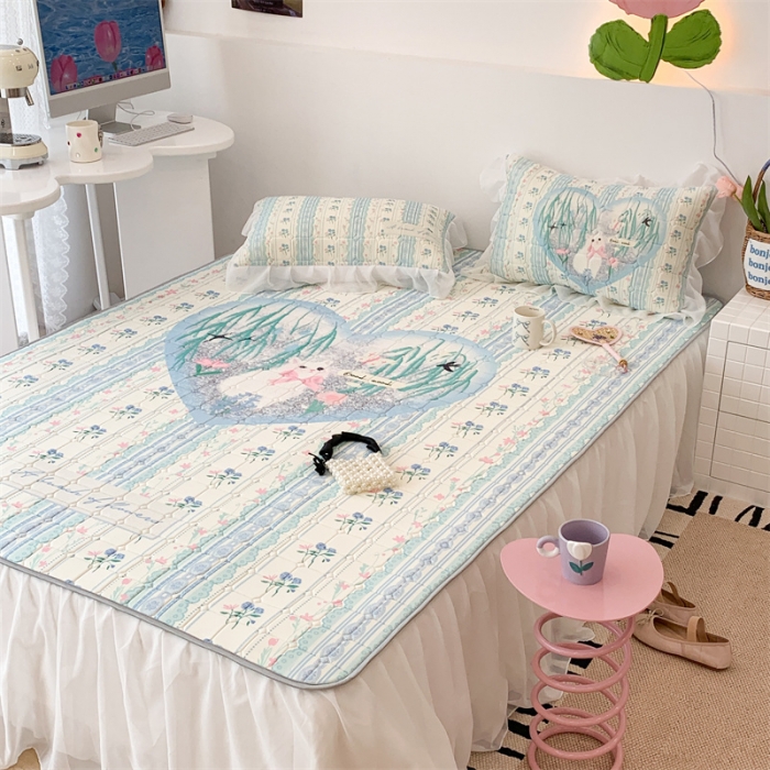 91家纺网 家纺一手货源 找家纺 昔可 2023新款单层雪纺床裙花边款 爱心花花猫