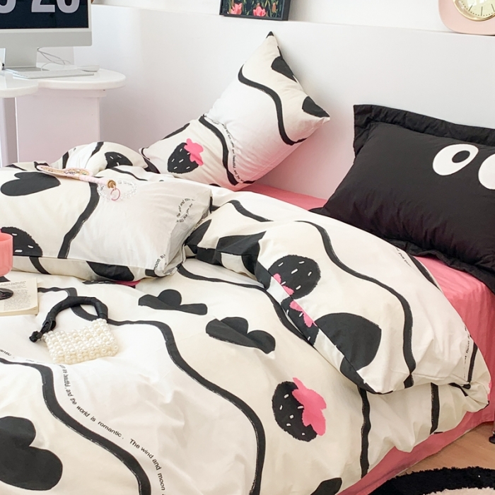 91家纺网 家纺一手货源 找家纺 昔可 2023新款全棉四件套 黑爱心草莓