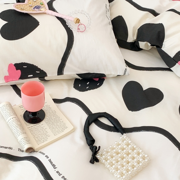 91家纺网 家纺一手货源 找家纺 昔可 2023新款全棉四件套 黑爱心草莓