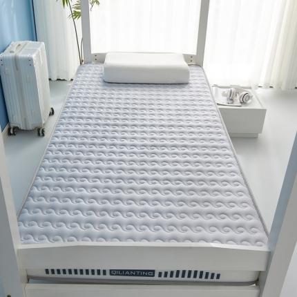 91家纺网 家纺一手货源 找家纺 祁恋婷 2023新款A类牛奶丝乳胶抗压学生床垫【床垫遮盖物】 水波-烟墨灰