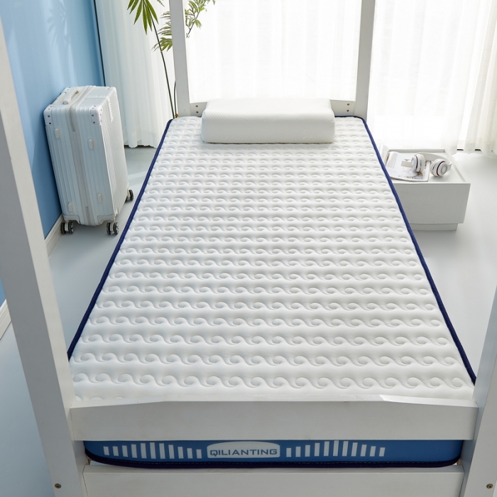 91家纺网 家纺一手货源 找家纺 祁恋婷 2023新款A类牛奶丝乳胶抗压学生床垫【床垫遮盖物】 水波-海因蓝