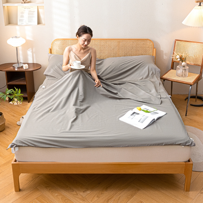 91家纺网 家纺一手货源 找家纺 眠帛家居 2023新款A类亲肤水洗棉隔脏睡袋 浅灰