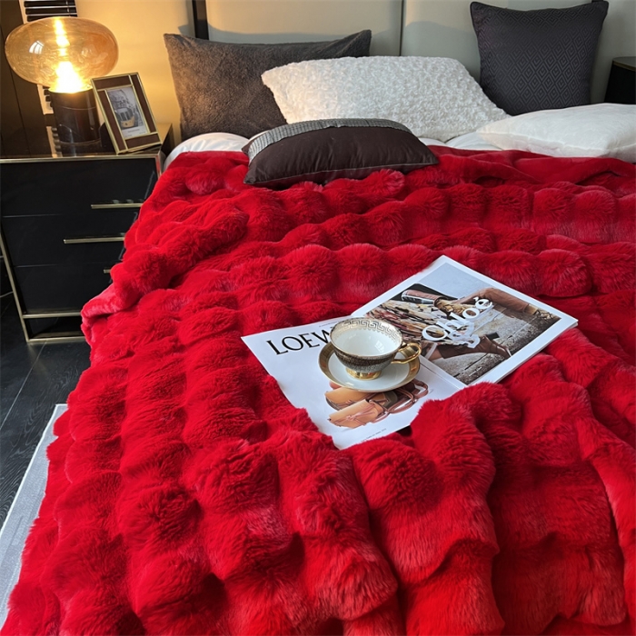 91家纺网 家纺一手货源 找家纺 凯轩毛毛毯毯子 2024新款仿皮草摩登艺术毛毯毯子 大红