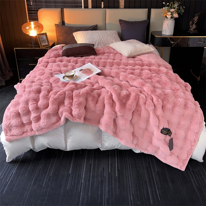 91家纺网 家纺一手货源 找家纺 凯轩毛毛毯毯子 2024新款仿皮草摩登艺术毛毯毯子 粉色