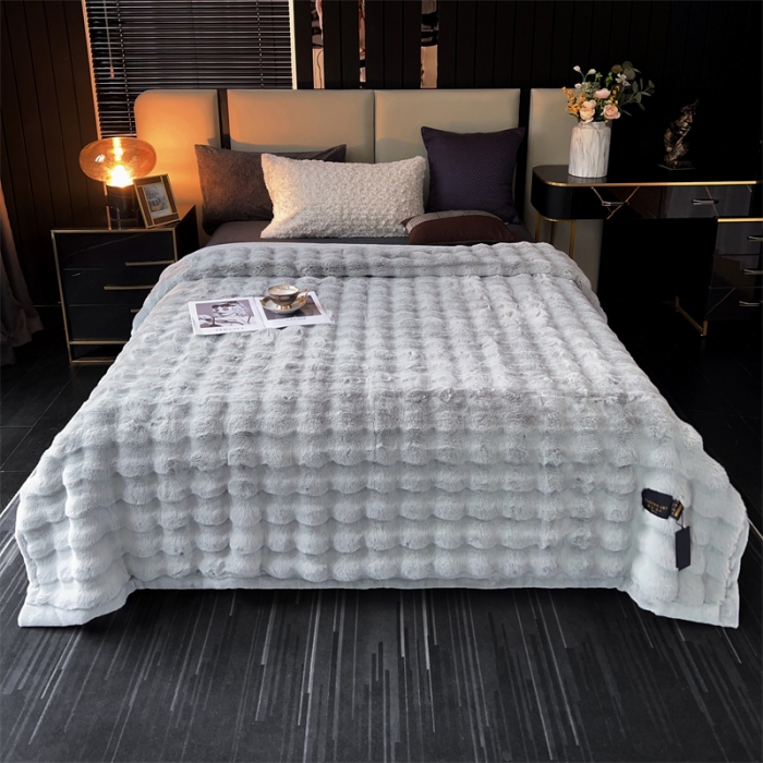 91家纺网 家纺一手货源 找家纺 凯轩毛毛毯毯子 2024新款仿皮草摩登艺术毛毯毯子 蓝灰