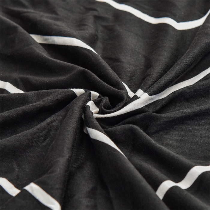 91家纺网 家纺一手货源 找家纺 四季鹿 2023新款牛奶丝印花坐垫套组合沙发 黑Z