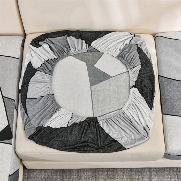 91家纺网 家纺一手货源 找家纺 四季鹿 2023新款牛奶丝印花坐垫套组合沙发 黑白灰