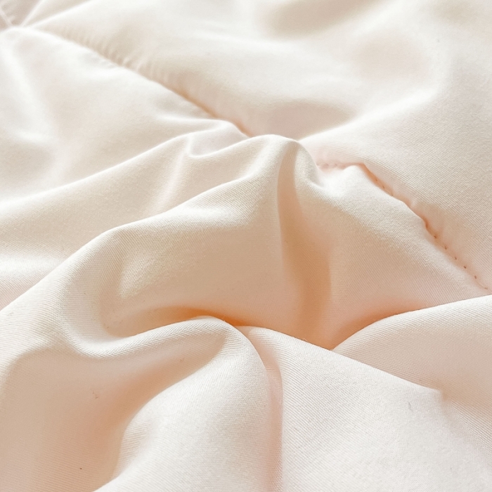 91家纺网 家纺一手货源 找家纺 慕尚  2025新款满天星凉席夏被组合四件套 草莓熊