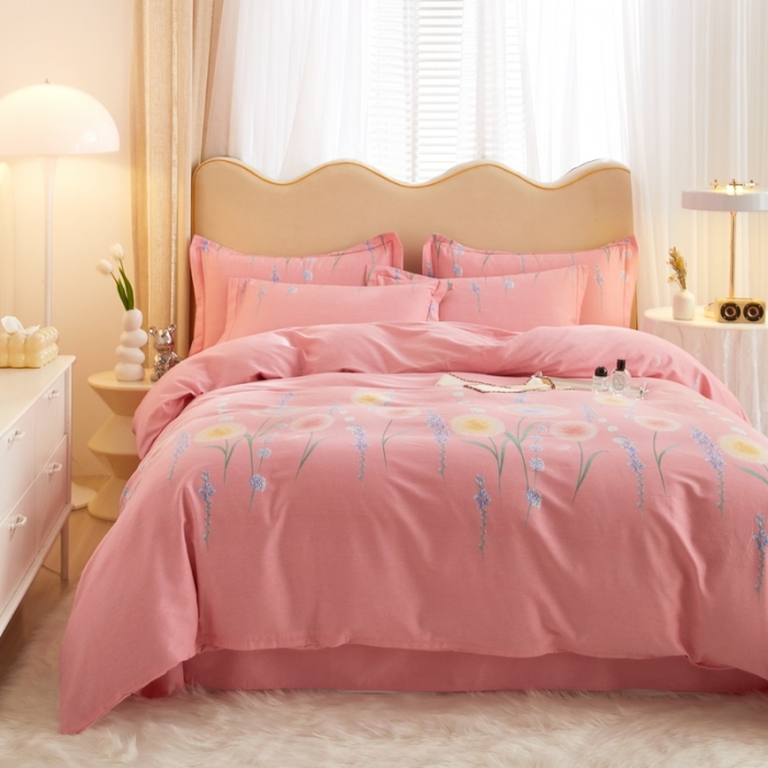 91家纺网 家纺一手货源 找家纺 金纱玉纺家纺 2024新款加厚AB版四件套 流彩-粉