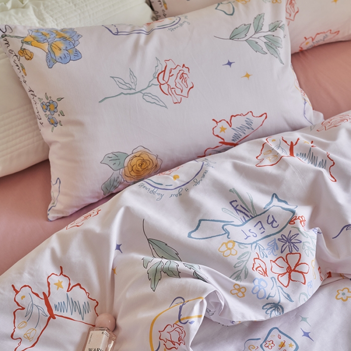 91家纺网 家纺一手货源 找家纺 窝米 2023新款13370全棉卡通风系列四件套 浮蝶儿粉