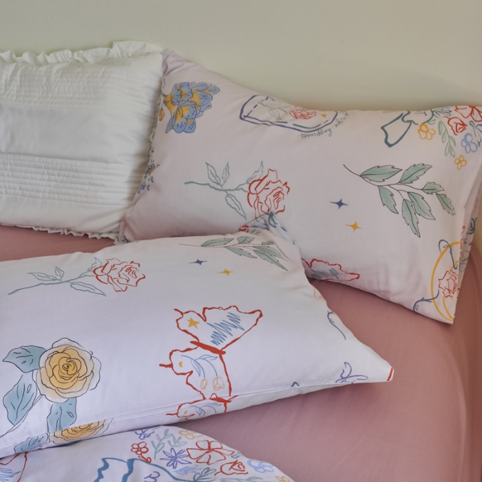 91家纺网 家纺一手货源 找家纺 窝米 2023新款13370全棉卡通风系列四件套 浮蝶儿粉