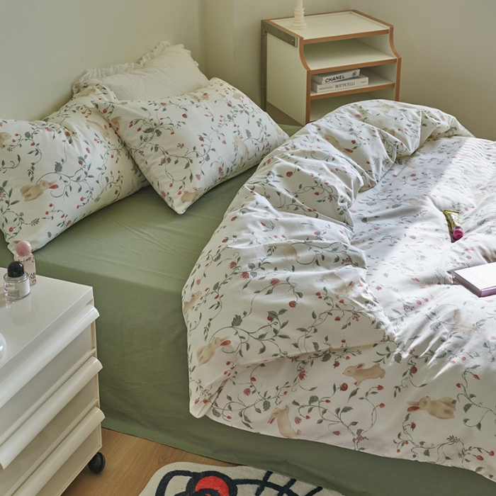 91家纺网 家纺一手货源 找家纺 窝米 2023新款13370全棉卡通风系列四件套 月德兔