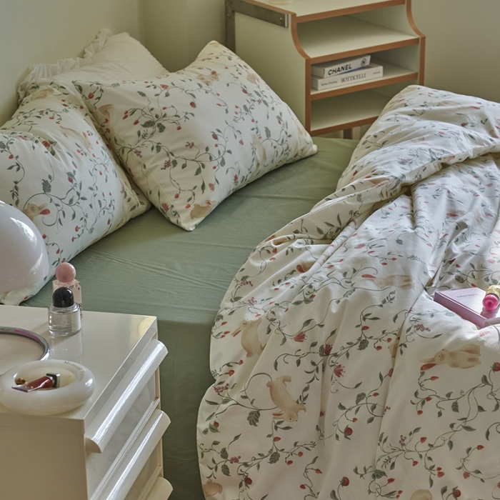 91家纺网 家纺一手货源 找家纺 窝米 2023新款13370全棉卡通风系列四件套 月德兔