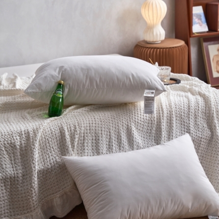 91家纺网 家纺一手货源 找家纺 （总）她喜爱枕芯枕头 2024新款全棉酒店羽丝枕头 星级酒店云端高弹枕芯 云端美学羽丝枕