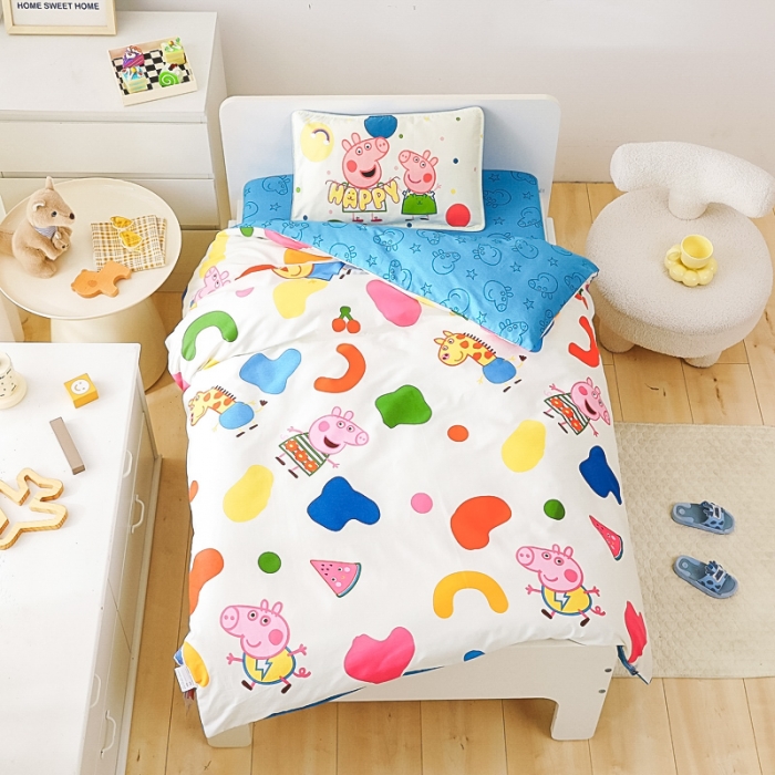 91家纺网 家纺一手货源 找家纺 乐秀 2023新款小猪佩奇正版授权幼儿园被子多件套（不含芯三件套） 彩虹佩奇