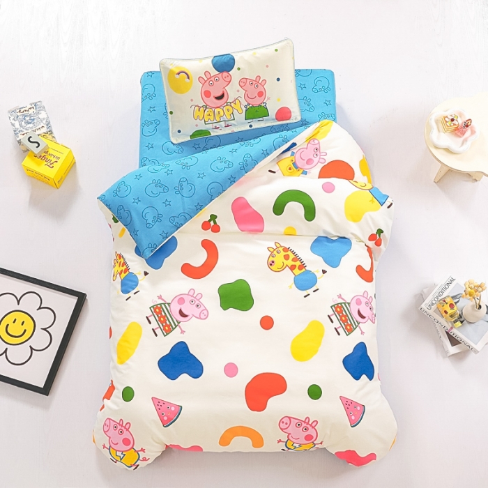 91家纺网 家纺一手货源 找家纺 乐秀 2023新款小猪佩奇正版授权幼儿园被子多件套（不含芯三件套） 彩虹佩奇