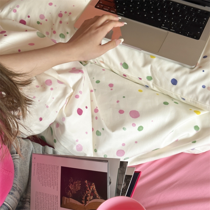 91家纺网 家纺一手货源 找家纺 昔可 2023新款夏日多巴胺全棉四件套 彩色泼墨