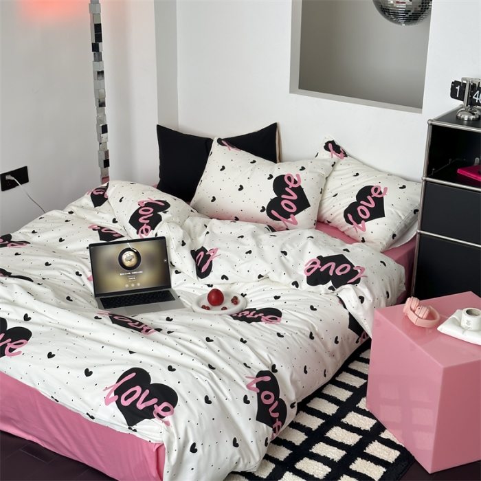 91家纺网 家纺一手货源 找家纺 昔可 2023新款夏日多巴胺全棉四件套 粉字母爱心