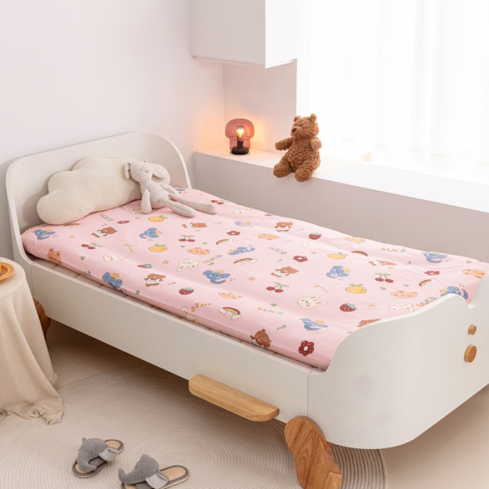 91家纺网 家纺一手货源 找家纺 喜多兔 2023新款40S纯棉印花抗菌床垫 动物伙伴粉色