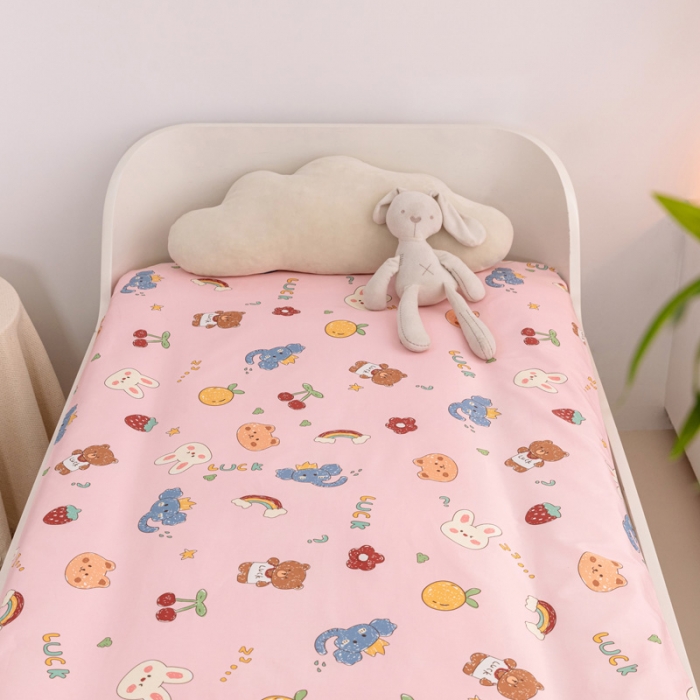 91家纺网 家纺一手货源 找家纺 喜多兔 2023新款40S纯棉印花抗菌床垫 动物伙伴粉色