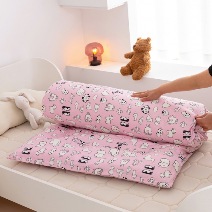 91家纺网 家纺一手货源 找家纺 喜多兔 2023新款40S纯棉印花抗菌床垫 动物集粉色