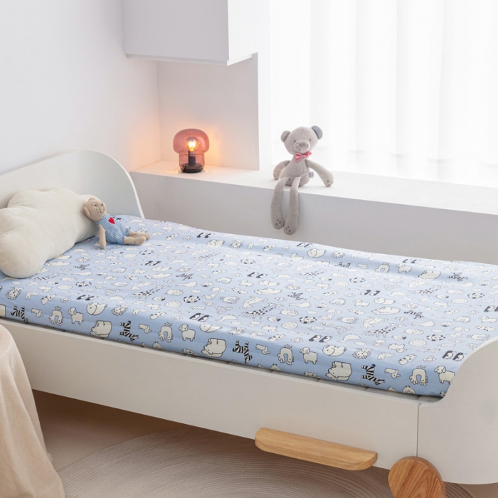 91家纺网 家纺一手货源 找家纺 喜多兔 2023新款40S纯棉印花抗菌床垫 动物集蓝色