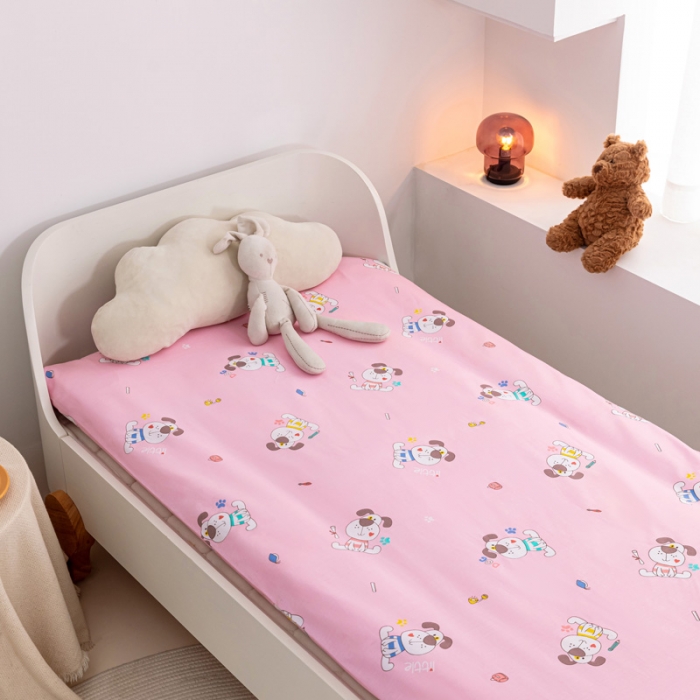 91家纺网 家纺一手货源 找家纺 喜多兔 2023新款40S纯棉印花抗菌床垫 快乐狗宝贝粉色