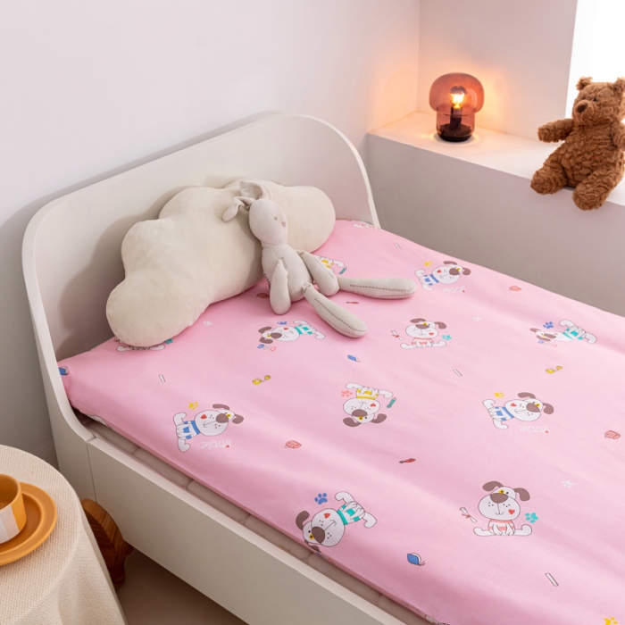 91家纺网 家纺一手货源 找家纺 喜多兔 2023新款40S纯棉印花抗菌床垫 快乐狗宝贝粉色