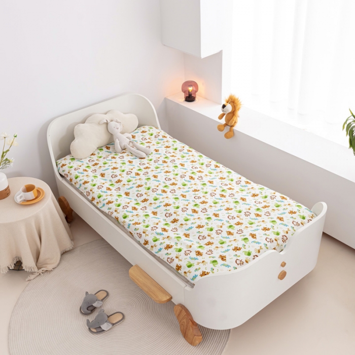 91家纺网 家纺一手货源 找家纺 喜多兔 2023新款40S纯棉印花抗菌床垫 快乐小猴绿色