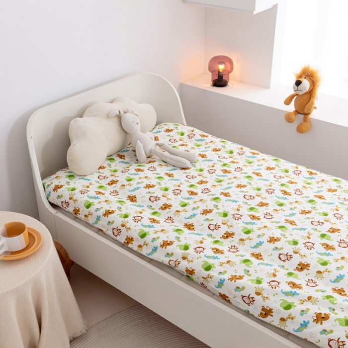 91家纺网 家纺一手货源 找家纺 喜多兔 2023新款40S纯棉印花抗菌床垫 快乐小猴绿色