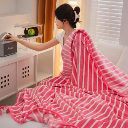 91家纺网 家纺一手货源 找家纺 卡琪曼 2023新款纯色加厚牛奶绒法兰绒毛毯子办公室午睡盖毯 粉条