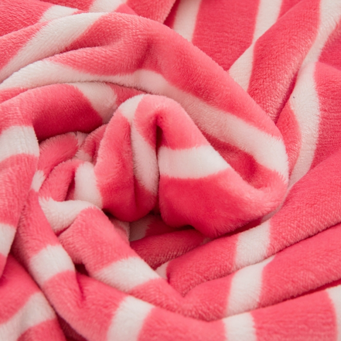 91家纺网 家纺一手货源 找家纺 卡琪曼 2023新款纯色加厚牛奶绒法兰绒毛毯子办公室午睡盖毯 粉条